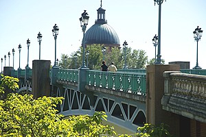 <br/>
Pont des Catalans à Toulouse <br/>
Pont des Catalans à Toulouse